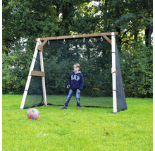 Fußballtor aus Holz mit Kind und Fußball auf einer Wiese