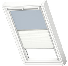 Dachfenster mit Rollo und Plissee
