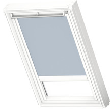 Dachfenster mit Rollo zur Verdunkelung