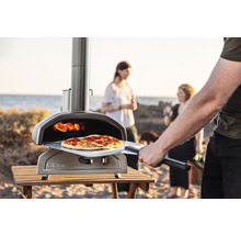 Pizzaofen Ooni Fyra 12 Holzpellets Karbonstahl silberschwarz tragbar optimale Wärmespeicherung