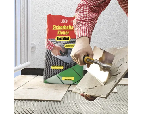 Fliesenverlegung mit flexiblem Sicherheitskleber