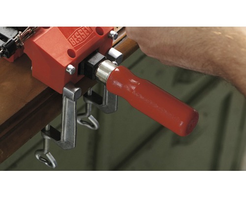 BESSEY Logo am Schraubstock mit Handgriff