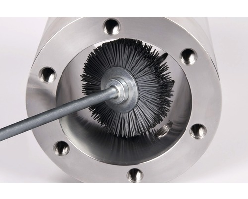 Rohrbürste im Edelstahlrohr