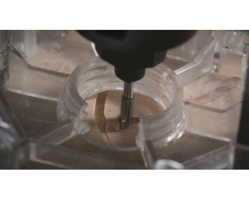 Holzbearbeitung mit einer Oberfräse