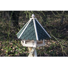 Vogelhaus mit Ständer für den Garten