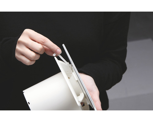 Installation eines Insektenschutzrollos