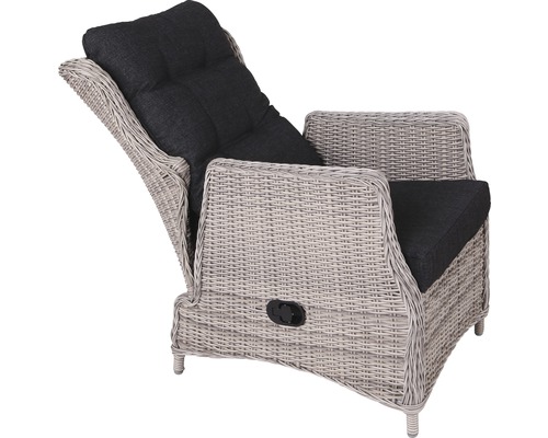 Rattansessel mit verstellbarer Rückenlehne und Polsterauflage