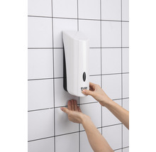 Wandseifenspender mit Bedienung per Knopfdruck