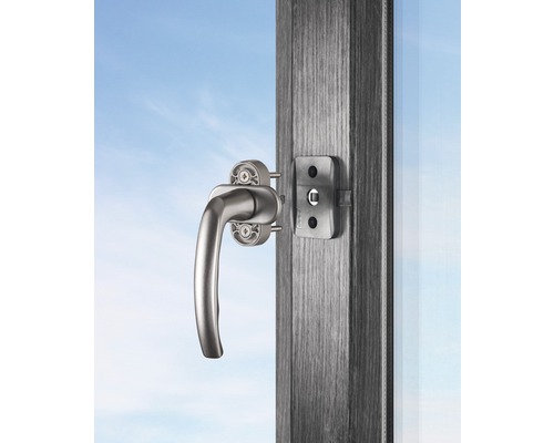 Fensterflügel mit Fenstergriff und Verschluss