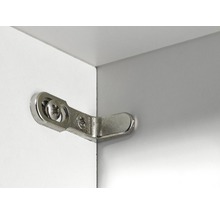 Eckverbinder aus Metall an einer Möbelplatte befestigt