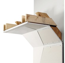 Detailansicht einer Deckenkonstruktion mit Holzunterkonstruktion und Gipskartonplatten