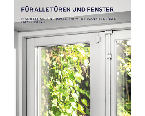 Funk Sensor an einem Fenster zur Überwachung von Türen und Fenstern