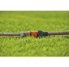 Gardena Schlauchverbinder auf Gras