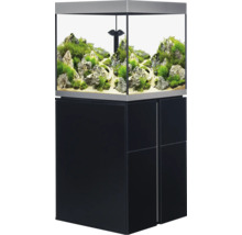 Aquarium mit Unterschrank, dekoriert mit Pflanzen und Steinen