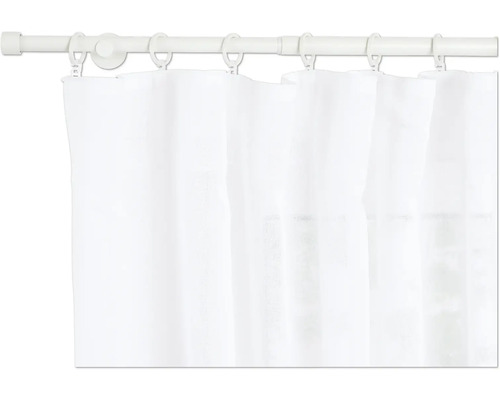 Gardinenstange mit weißen Vorhängen