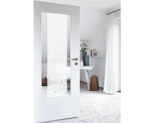 Zimmertür mit Glaseinsatz und Wellenmuster in einem hellen Raum