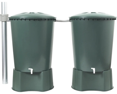 Zwei verbundene Regentonnen mit Zapfhahn und Zubehör zur Gartenbewässerung