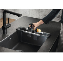 Küchenspüle mit Spülmittelspender, Abtropfgestell und Wasserhahn