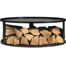 Holzkorb mit Holzscheiten