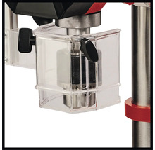 Detailansicht einer Tischbohrmaschine mit transparentem Schutz