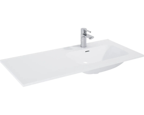 Waschtisch mit Armatur für das Badezimmer