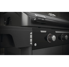 Detailansicht eines schwarzen Tenneker Gasgrills mit Drehreglern.