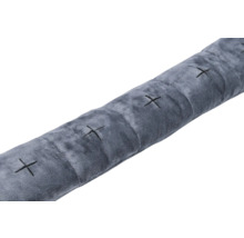 Zugluftstopper aus Stoff mit Kreuzstichmuster