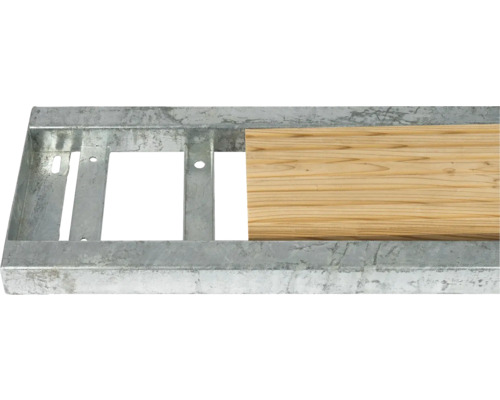 Metallrahmen mit Holzbrett