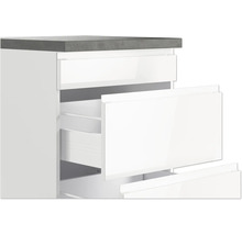 Waschbeckenunterschrank mit Schubladen, geöffnet.