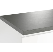 Arbeitsplatte in Betonoptik auf einem Schrank