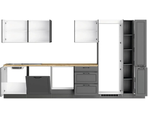 Küchenzeile mit Spüle, Arbeitsplatte und Stauraumelementen