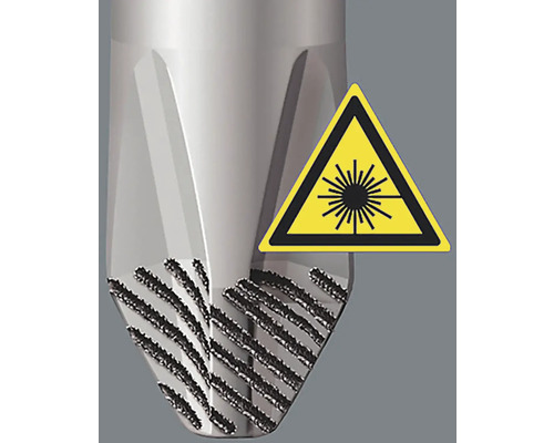 Werkzeugdetail mit Lasermarkierung und Warnzeichen für Laserstrahlung