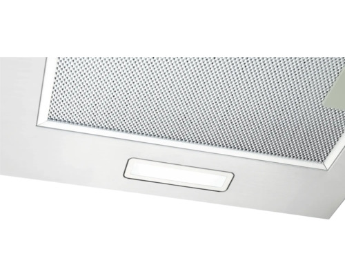 Detailansicht einer Dunstabzugshaube mit Metallfilter und Beleuchtung