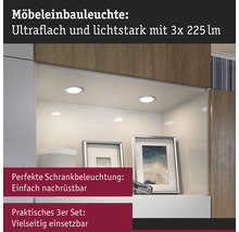 Möbeleinbaustrahler im Regal zur Schrankbeleuchtung