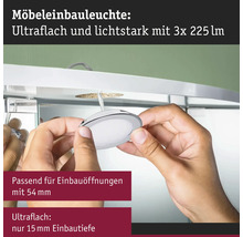 Einbauleuchte wird in ein Möbelstück eingebaut