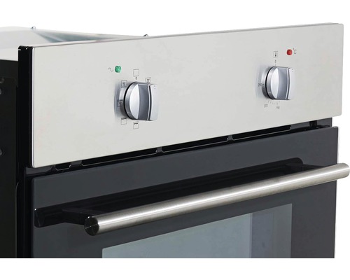 Einbauherd mit Drehknöpfen zur Temperatur- und Funktionswahl