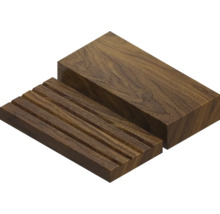 Seifenhalter aus Holz und Seifenblock
