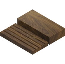 Seifenablage und Seifenstück aus Holz