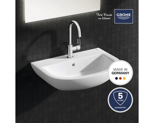 Keramik Waschbecken mit Armatur und Spiegel für Badezimmer