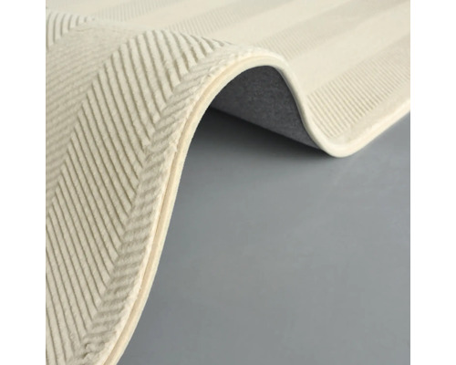 Teppich mit Streifenmuster und gewebter Textur