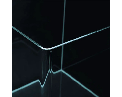 Detailansicht einer transparenten Duschkabine aus Glas