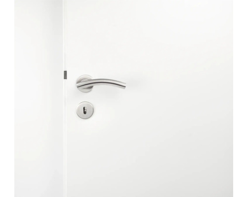 Weiße Tür mit Metalltürgriff und Schloss