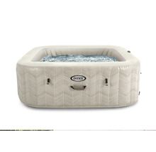 Aufblasbarer Whirlpool mit Intex Logo