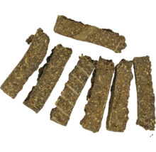 Mehrere Hundesnacks in Stäbchenform