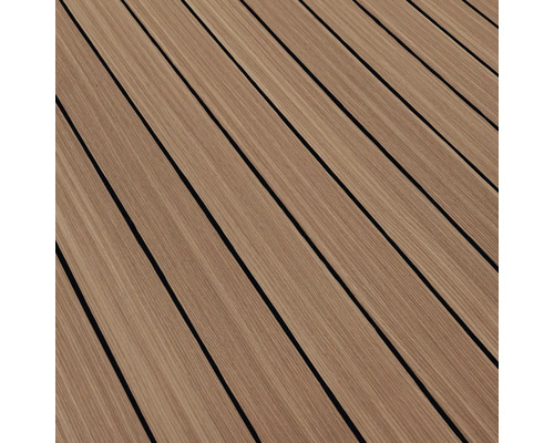 Terrassendielen aus Holz im Detail