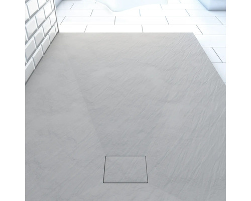 Ebenerdige Dusche mit rechteckigem Ablauf