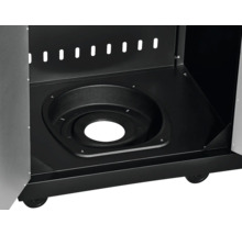 Innenansicht eines schwarzen Pelletgrills mit Rollen