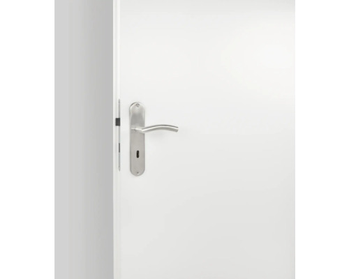 Weiße Tür mit silberfarbener Türklinke