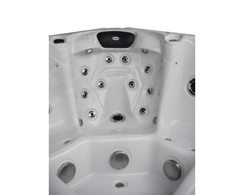 Innenansicht eines Whirlpools mit Düsen und Bedienelementen