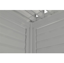 Detailansicht einer Gartenlaube mit Lamellenwand und Dachkonstruktion